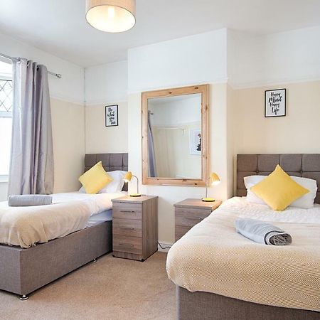 Off Road Parking, Garden, Tv In Every Room Swansea Luaran gambar